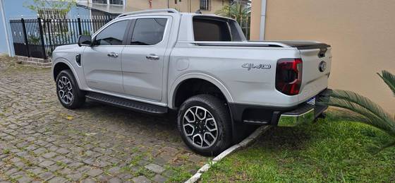 FORD RANGER 3.0 V6 TURBO DIESEL CD LIMITED 4X4 AUTOMÁTICO