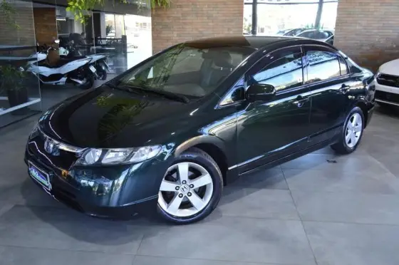 HONDA CIVIC 1.8 LXS 16V FLEX 4P AUTOMÁTICO HONDA CIVIC 1.8 LXS 16V FLEX 4P AUTOMÁTICO