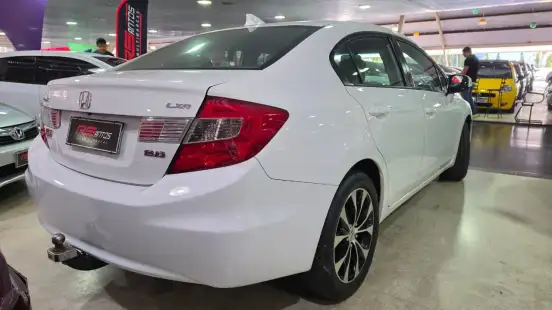 HONDA-CIVIC-2015