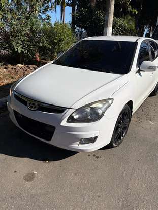 HYUNDAI-I30-2012