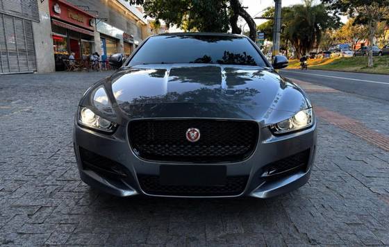 JAGUAR XE 2.0 16V SI4 TURBO GASOLINA R-SPORT 4P AUTOMÁTICO