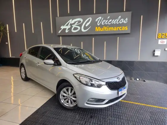 KIA CERATO 1.6 SX 16V FLEX 4P AUTOMÁTICO