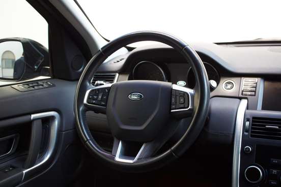 LAND ROVER-DISCOVERY SPORT-2018