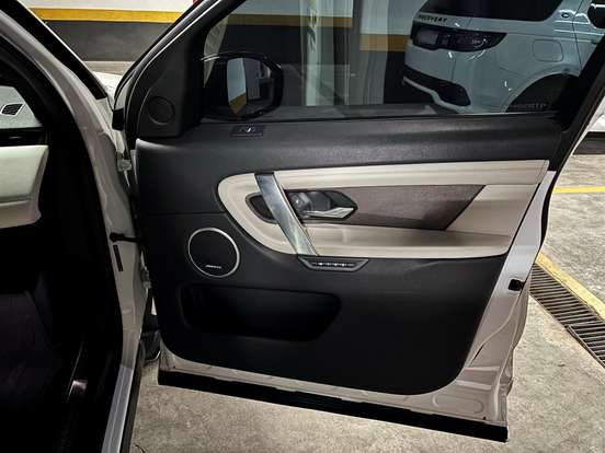 LAND ROVER-DISCOVERY SPORT-2020