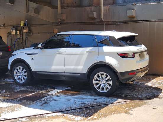 LAND ROVER-RANGE ROVER EVOQUE-2.0 SE 4WD 16V GASOLINA 4P AUTOMÁTICO LAND ROVER-RANGE ROVER EVOQUE-2015