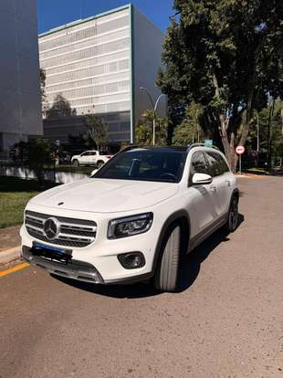 MERCEDES-BENZ-GLB 200-2021