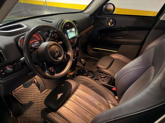 MINI-COUNTRYMAN-2018