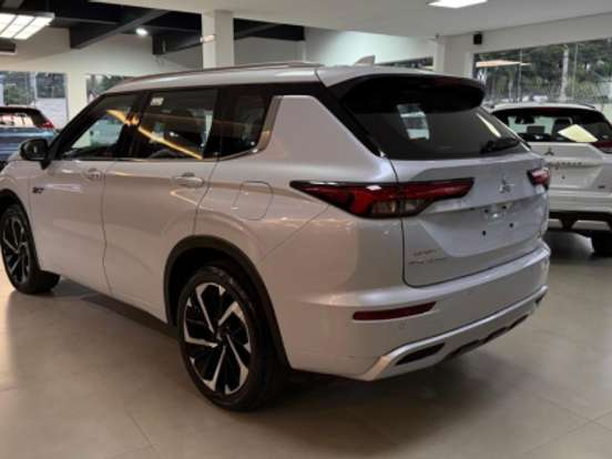 MITSUBISHI-OUTLANDER-2.4 PHEV HPE-S S-AWC DHT MITSUBISHI-OUTLANDER-2025