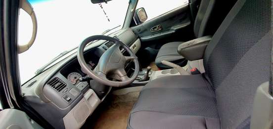 MITSUBISHI-PAJERO-2001