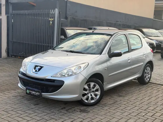 PEUGEOT 207 1.4 XR 8V FLEX 4P MANUAL PEUGEOT 207 1.4 XR 8V FLEX 4P MANUAL