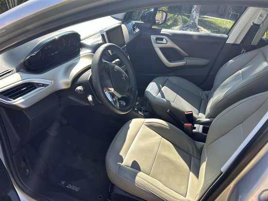 PEUGEOT-2008-2018