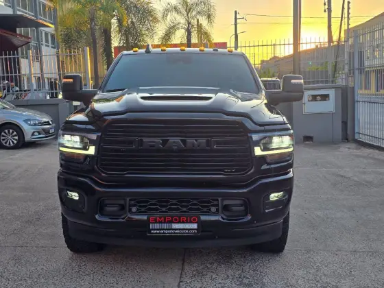 RAM 3500 6.7 I6 TURBO DIESEL LARAMIE NIGHT EDITION CD 4X4  AUTOMÁTICO