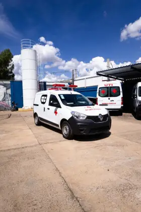 RENAULT KANGOO 1.6 16V SCE FLEX ADVANCED MANUAL RENAULT KANGOO 1.6 16V SCE FLEX ADVANCED MANUAL
