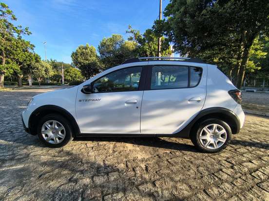 RENAULT-STEPWAY-1.0 12V SCE FLEX ZEN MANUAL RENAULT-STEPWAY-2024