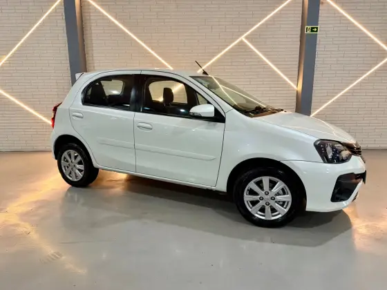 TOYOTA ETIOS 1.5 X PLUS 16V FLEX 4P MANUAL