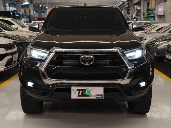 TOYOTA HILUX 2.8 D-4D TURBO DIESEL CD SRX PLUS 4X4 AUTOMÁTICO TOYOTA HILUX 2.8 D-4D TURBO DIESEL CD SRX PLUS 4X4 AUTOMÁTICO