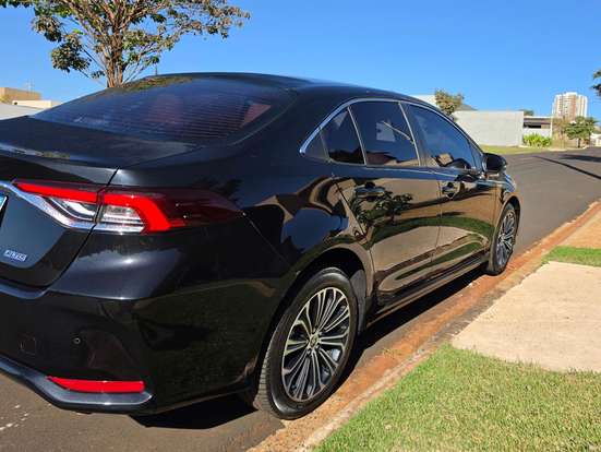 TOYOTA-COROLLA-2021
