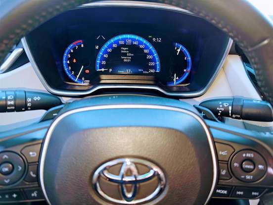 TOYOTA-COROLLA-2021