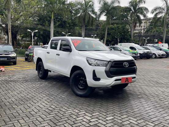 TOYOTA-HILUX-2.8 D-4D TURBO DIESEL CD POWER PACK 4X4 MANUAL TOYOTA-HILUX-2022