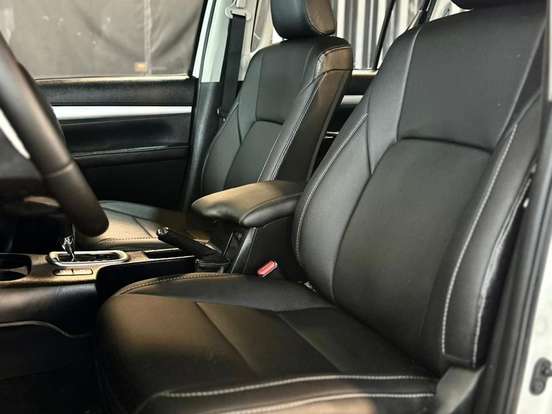 TOYOTA-HILUX-2.8 SRX 4X4 CD 16V DIESEL 4P AUTOMÁTICO TOYOTA-HILUX-2017