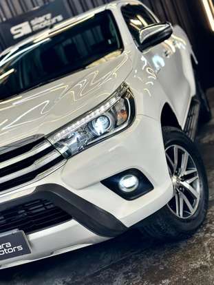 TOYOTA-HILUX-2017