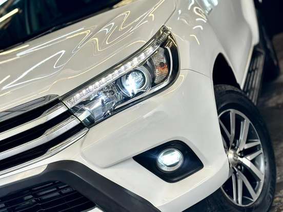 TOYOTA-HILUX-2.8 SRX 4X4 CD 16V DIESEL 4P AUTOMÁTICO TOYOTA-HILUX-2017
