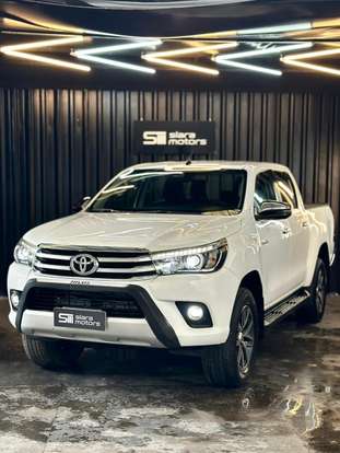TOYOTA-HILUX-2017