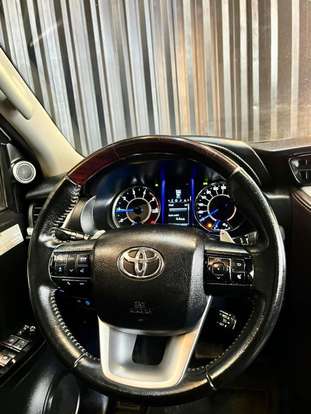 TOYOTA-HILUX SW4-2018