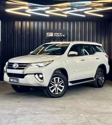 TOYOTA-HILUX SW4-2018