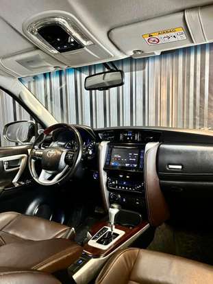 TOYOTA-HILUX SW4-2018