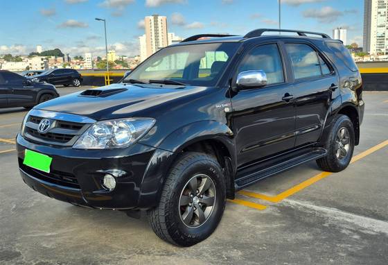 TOYOTA HILUX SW4 3.0 SRV 4X4 16V TURBO INTERCOOLER DIESEL 4P AUTOMÁTICO