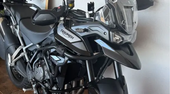 TRIUMPH TIGER 900 GT TRIUMPH TIGER 900 GT
