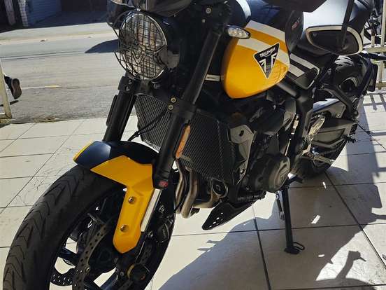 TRIUMPH-TRIDENT 660 TRIUMPH-TRIDENT 660-2025