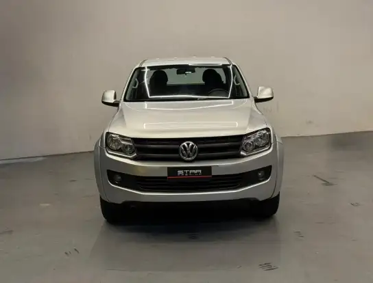 VOLKSWAGEN-AMAROK-2012