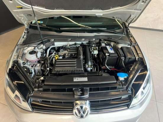 VOLKSWAGEN-GOLF-1.4 TSI HIGHLINE 16V GASOLINA 4P AUTOMÁTICO VOLKSWAGEN-GOLF-2014