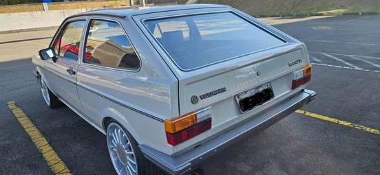 VOLKSWAGEN-GOL-1985