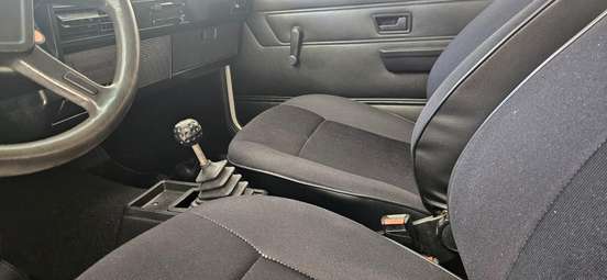 VOLKSWAGEN-GOL-1985
