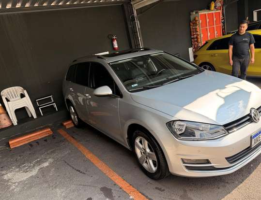 VOLKSWAGEN-GOLF-2016