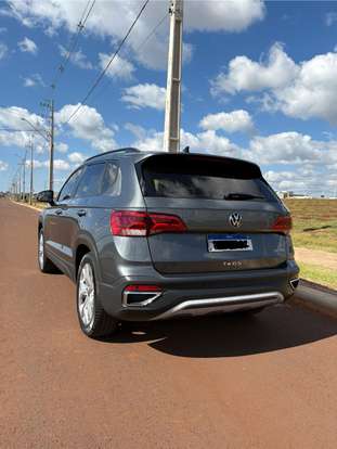 VOLKSWAGEN-TAOS-2022