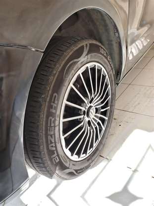 VOLKSWAGEN-VOYAGE-2014