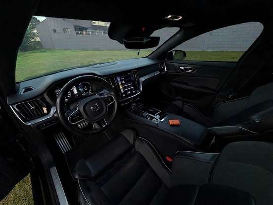 VOLVO-S60-2020