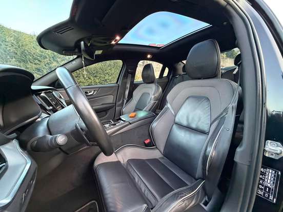 VOLVO-S60-2020