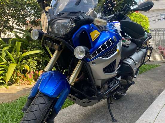 YAMAHA-XT1200Z SUPER TÉNÉRÉ YAMAHA-XT1200Z SUPER TÉNÉRÉ-2011