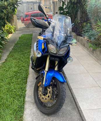 YAMAHA-XT1200Z SUPER TÉNÉRÉ-2011