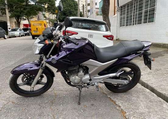 YAMAHA-YS 250 FAZER-2011