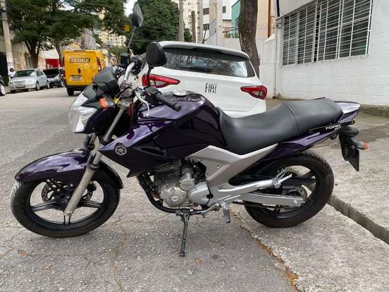 YAMAHA-YS 250 FAZER YAMAHA-YS 250 FAZER-2011