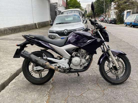 YAMAHA-YS 250 FAZER YAMAHA-YS 250 FAZER-2011