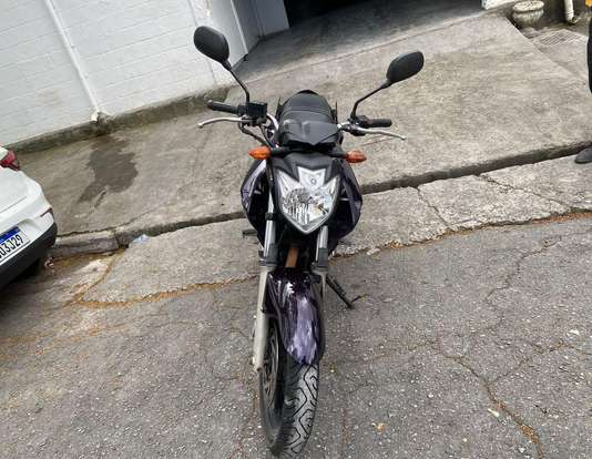 YAMAHA-YS 250 FAZER-2011