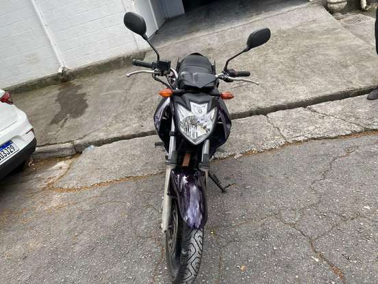 YAMAHA-YS 250 FAZER YAMAHA-YS 250 FAZER-2011