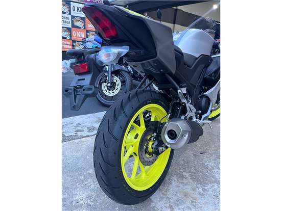 YAMAHA-YZF R15 YAMAHA-YZF R15-2024